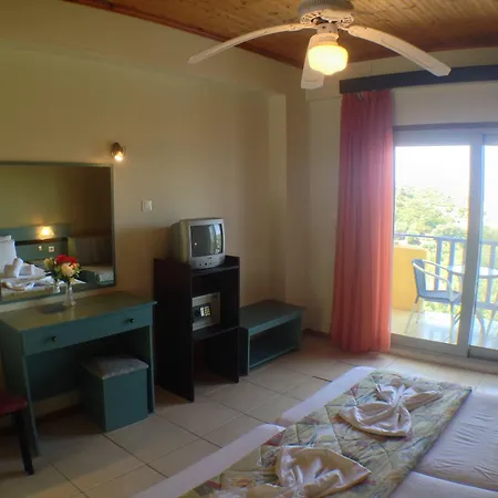 Hotell Politia Áyios Nikítas