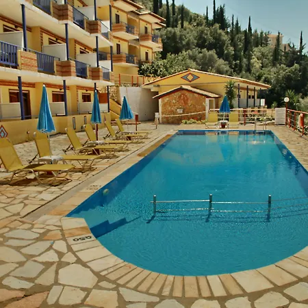 Politia 3* Áyios Nikítas