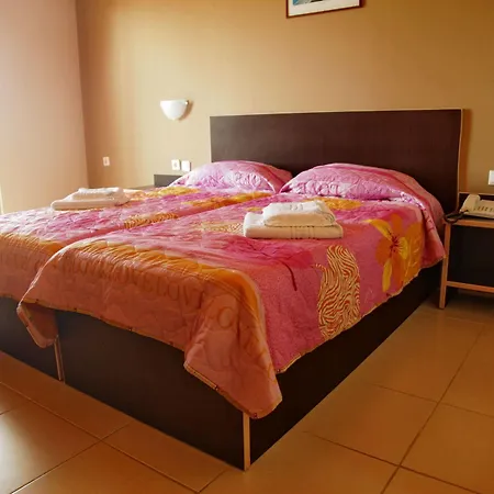 Politia Hotell 3*