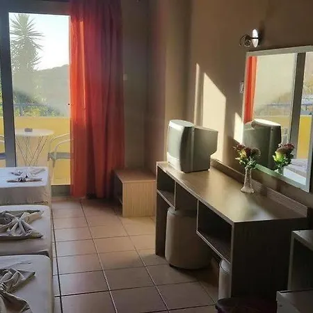 Hotell Politia Áyios Nikítas