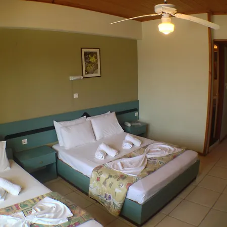 Politia Hotel Áyios Nikítas